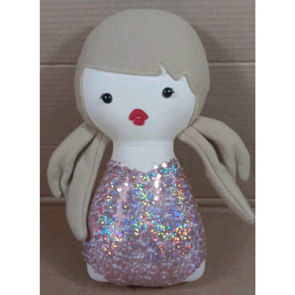 Handmade Plush Doll, Inspired by singer Taylor Swift W/ a Sequin Pink Oufit - Picture 3 of 7